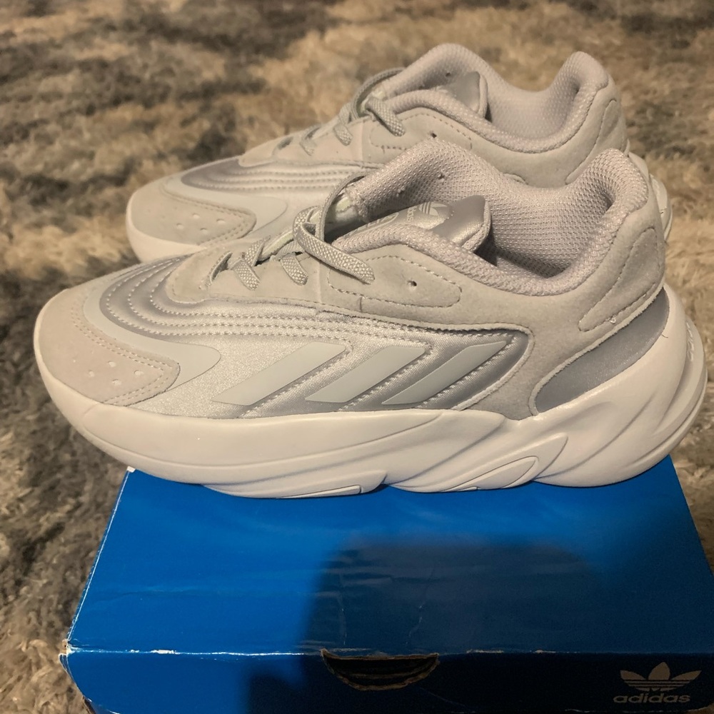 Grey Adidas Ozelia Shoes Kids Size 2